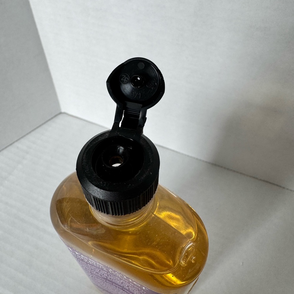 Discontinued Bath & Body Works Aromatherapy Eucalyptus Tea Body Wash Foam Bath - Picture 6 of 6